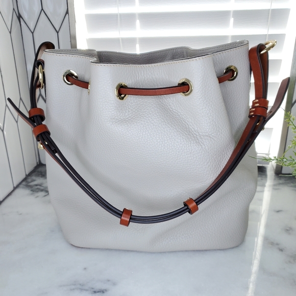 SALE!! Dooney & Bourke - Picture 7 of 16